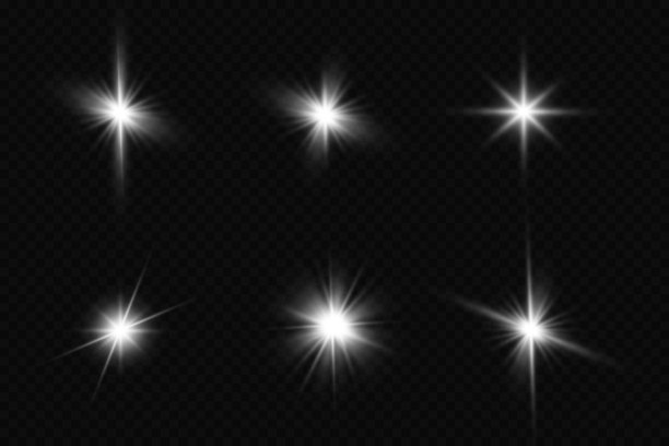 发光效果。透明背景上的星形。明亮的太阳。矢量插图。图片下载