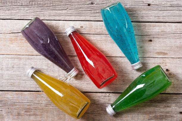 罗勒种子的健康甜饮料图片下载