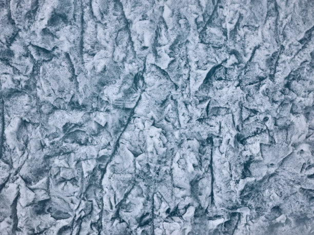 冰雪中错综复杂、自然的景观图片下载