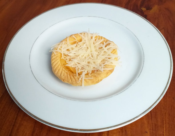 印度尼西亚巴厘甜点-酥饼或蛋挞图片下载