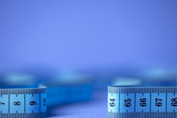 带复制空间的近距离测量图片下载