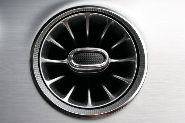 特写的汽车通风口内的汽车图片下载