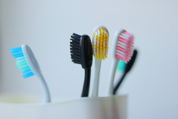 五个牙刷图片下载