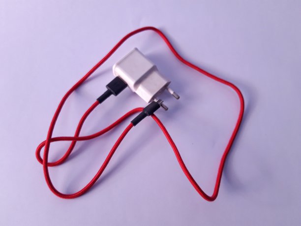 手机充电器图片下载