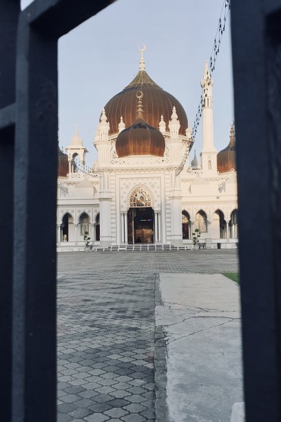 在基达的清真寺门口图片下载