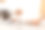 侧视肖像小女婴穿着白色t恤玩笔记本电脑，躺在客厅靠窗的地板上，学习新技术。图片下载