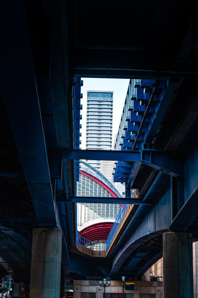 在西印度码头的桥下图片下载