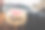 门上的木牌上写着“进来吧，我们开门了”。图片下载