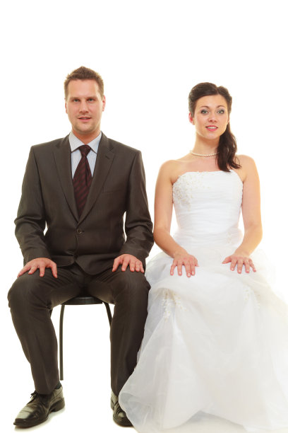 新郎和新娘夫妇等待婚礼图片下载