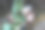 陶瓷精灵花园装饰站在地面上图片下载