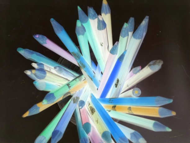 彩色铅笔图片下载