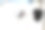 Topview的眼镜亚洲可爱的女人工作在床上的笔记本电脑白屏在家工作期间。图片下载