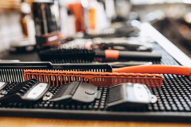 近距离专业理发工具、理发钳。美容、时尚、时尚、保健和男性化妆品概念。图片下载