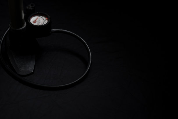 自行车黑泵。图片下载