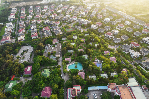 航拍别墅综合体，豪华度假图片下载