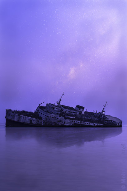 光荣之船图片下载