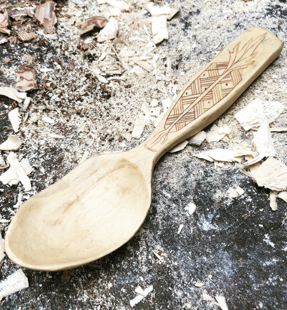 手工雕刻木勺图片下载