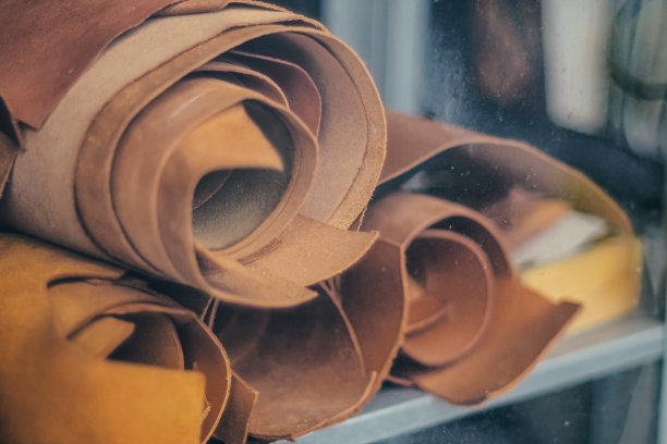 皮革卷片原料制造图片下载