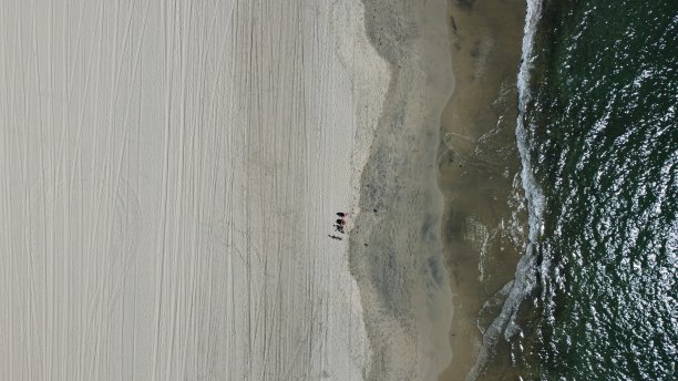 长滩的海岸线图片下载