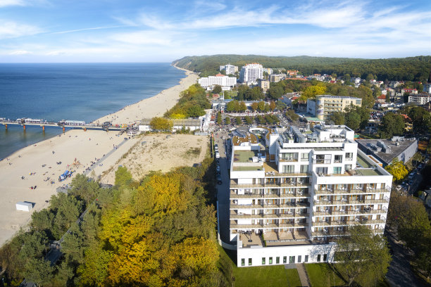 在波兰度假-米德日德罗耶旅游胜地的景色图片下载