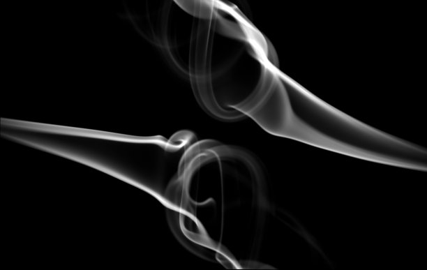 旋转运动的白烟群图片下载