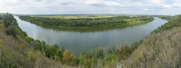 大河湾鸟瞰图图片下载