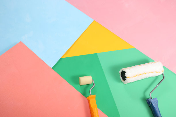 修理工具，刷子，滚轮上的多色油漆背景。商店的旗帜,几何学。最小的改造和建设概念。图片下载