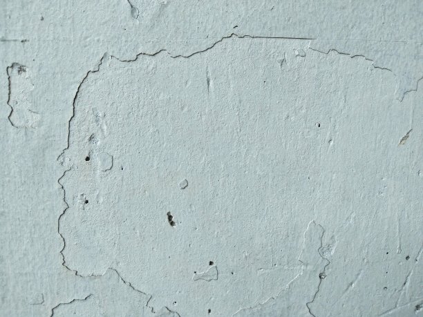 房子的白色墙面用了一段时间就剥落了图片下载