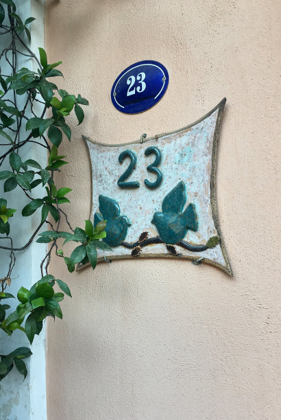 23号门的关闭图片下载