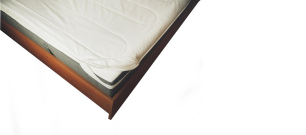 白色背景的床垫图片下载