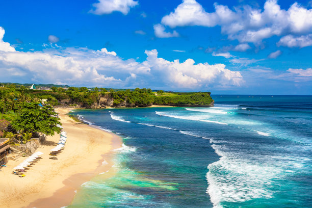 巴兰甘在巴厘岛的海滩图片下载