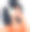 年轻女子戴耳机图片下载
