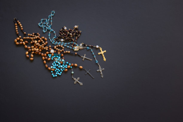 黑色的一组念珠图片下载