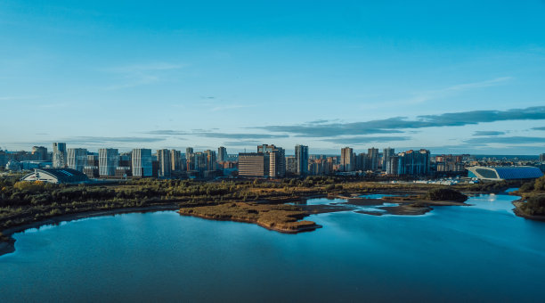 俄罗斯一个城市的居民区。鞑靼斯坦喀山的高层住宅区图片下载