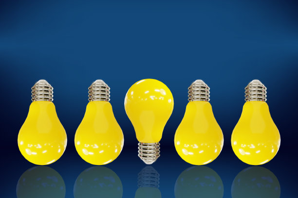 3d渲染发光的想法灯泡和创新思维的创意概念在成功的灵感蓝色背景图片下载