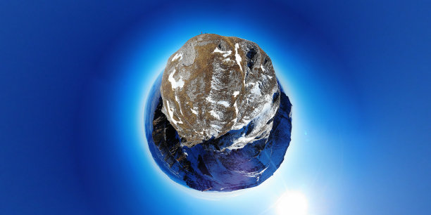 布苏峰会的球形照片图片下载