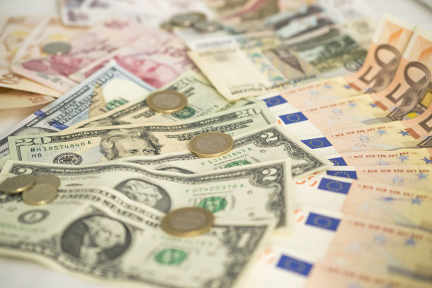 纸币和硬币很多图片下载