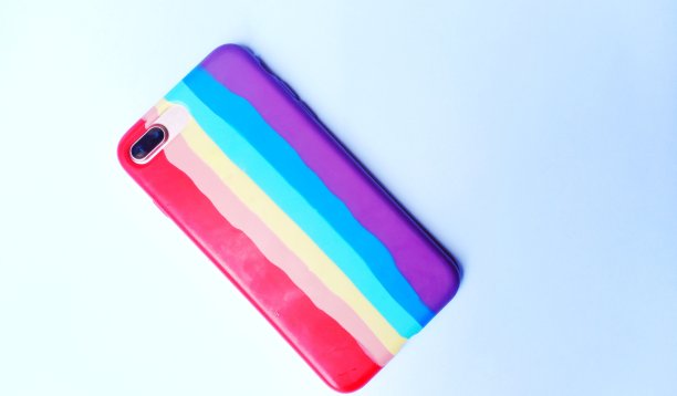 颜色不同的手机壳图片下载