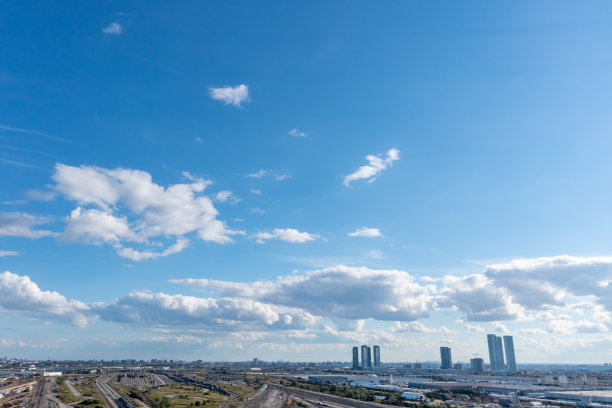 加拿大沃恩，枫树，麦克米伦船坞，铁路分类船坞的鸟瞰图图片下载
