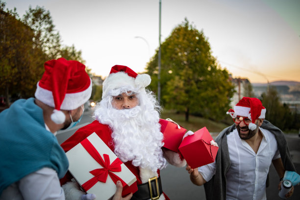 圣诞老人的欢乐派对图片下载