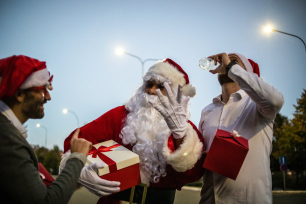 圣诞老人的欢乐派对图片下载