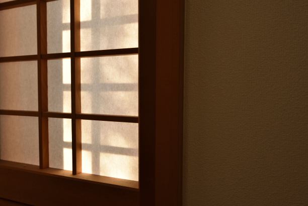 障子，日本纸做的窗纱图片下载