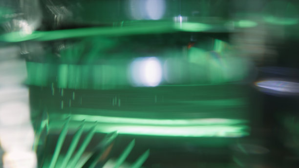 玻璃折射叠加背景图片下载