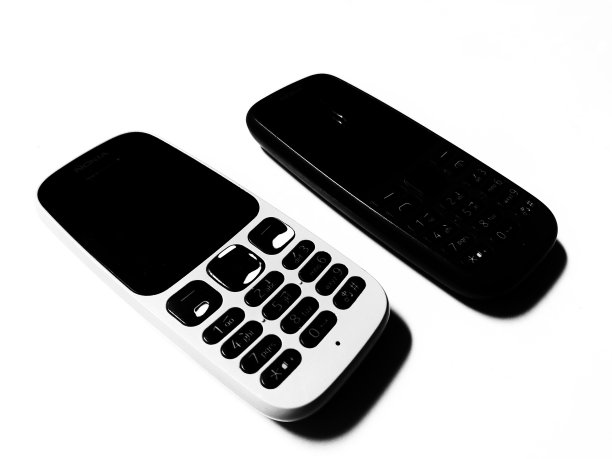 老式经典手机的剪影图片下载