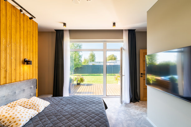 主卧室的观点图片下载