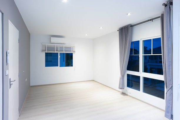 空出空间作为背景。图片下载