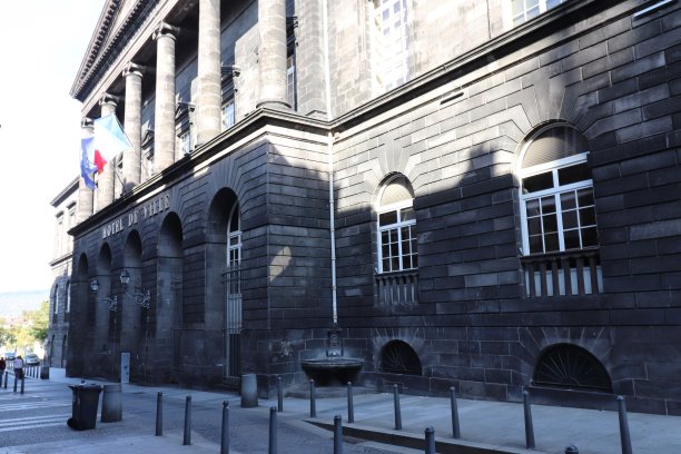 克莱蒙特·费兰德 - 迈里图片下载