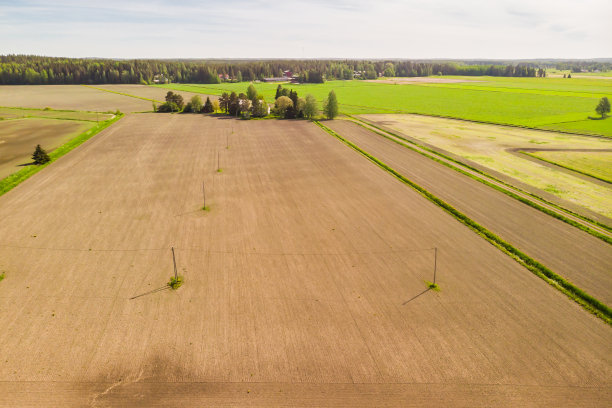芬兰库沃拉的Myllykoski农田的空中全景。图片下载