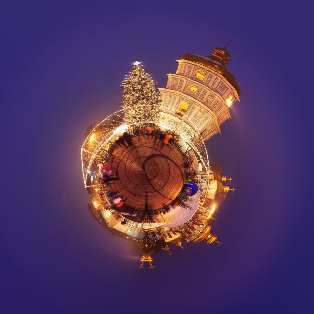 基辅的圣诞树和教堂。小星球的格式图片下载