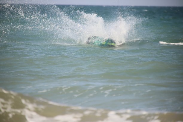 阿曼风筝冲浪图片下载